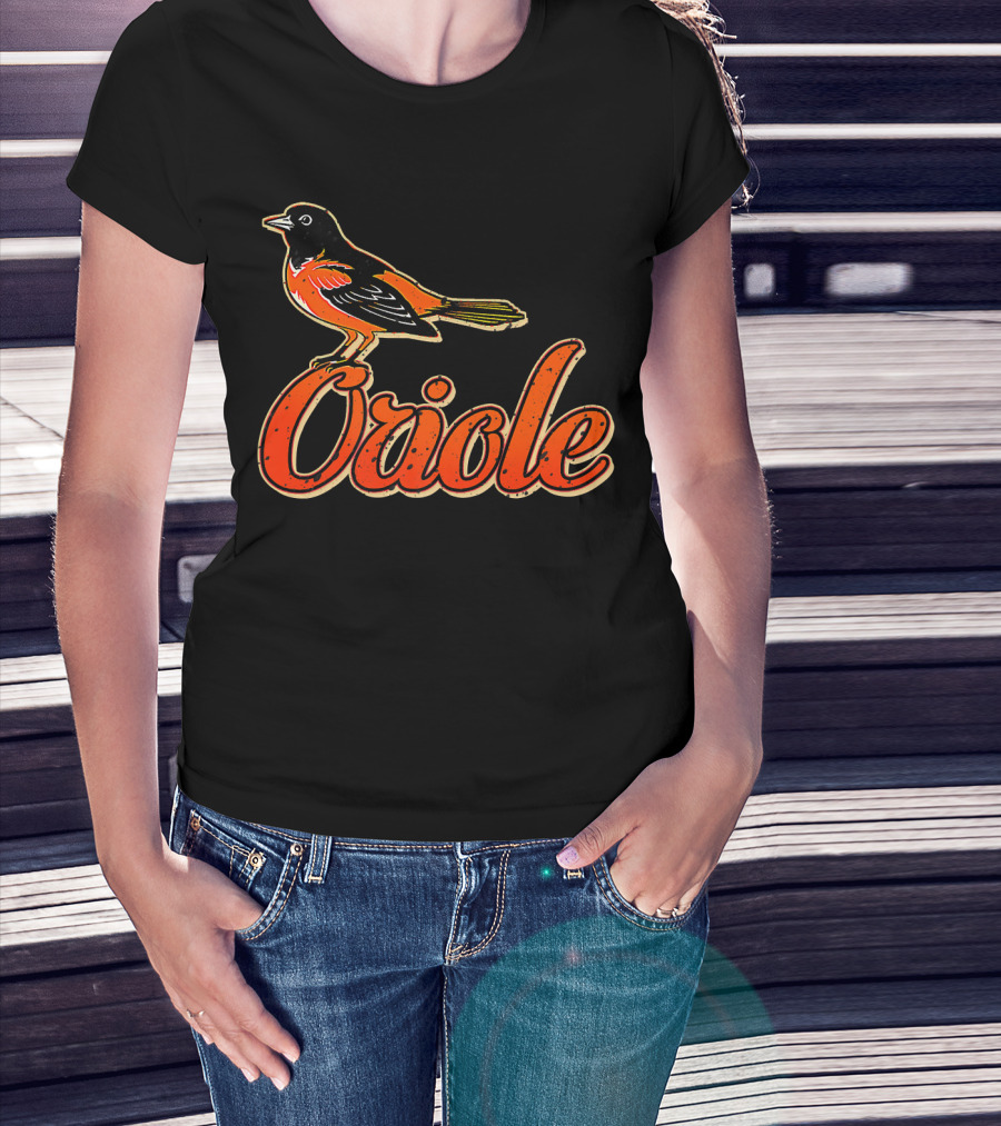 Vintage Oriole Bird Script Text Amazing Bird T-Shirt