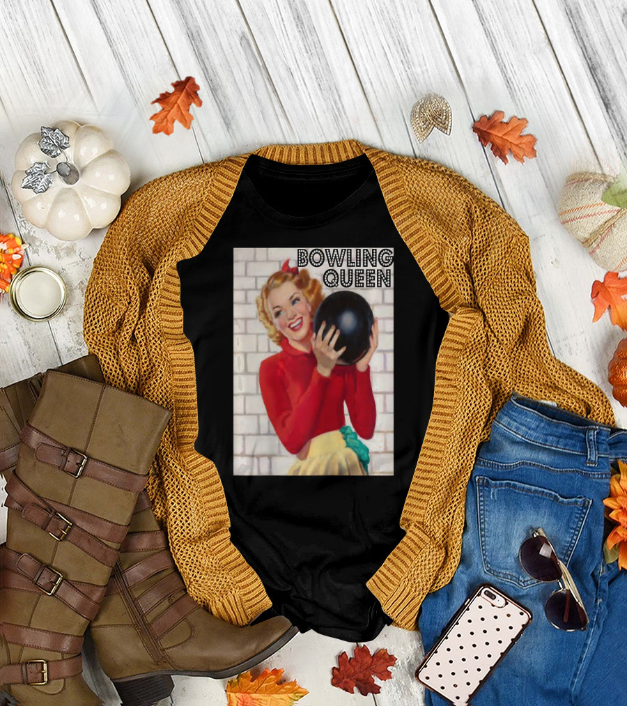 Bowling Queen Vintage Retro Style Women's T-Shirt