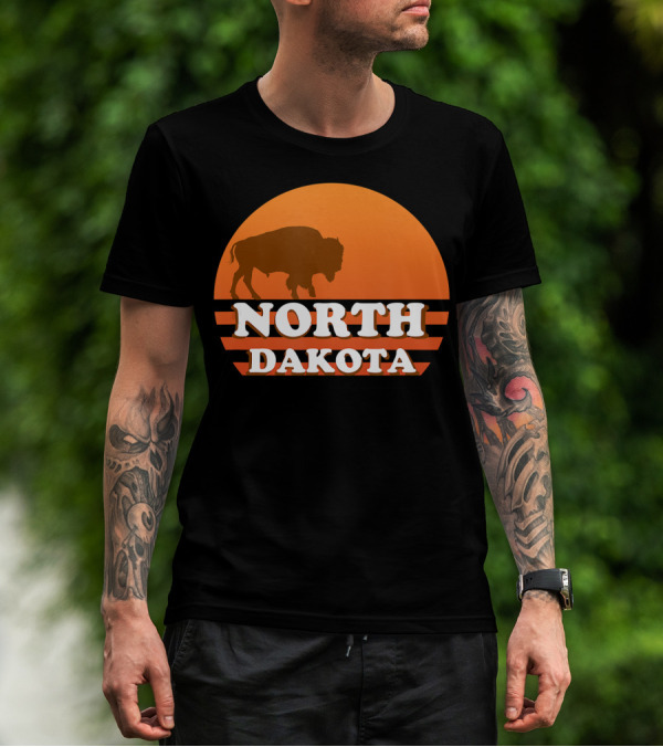 North Dakota Vintage 70s 80s Sunset Buffalo T-Shirt