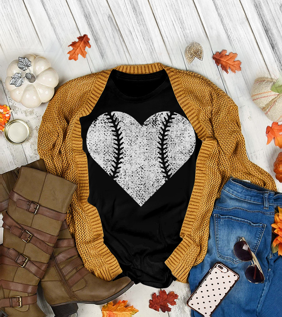 Baseball Heart Love Mom Funny Cute Comfy T-Shirt