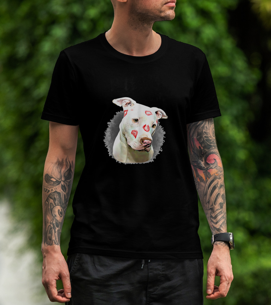 Pitbull Mom With Cute Lipstick Kiss Marks T-Shirt