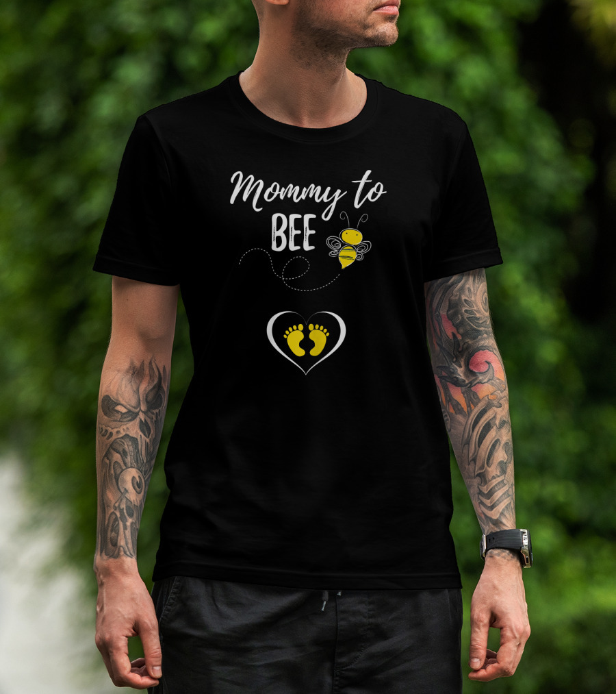 Mommy To Bee Cute Pregnant Baby Footprints Heart T-Shirt