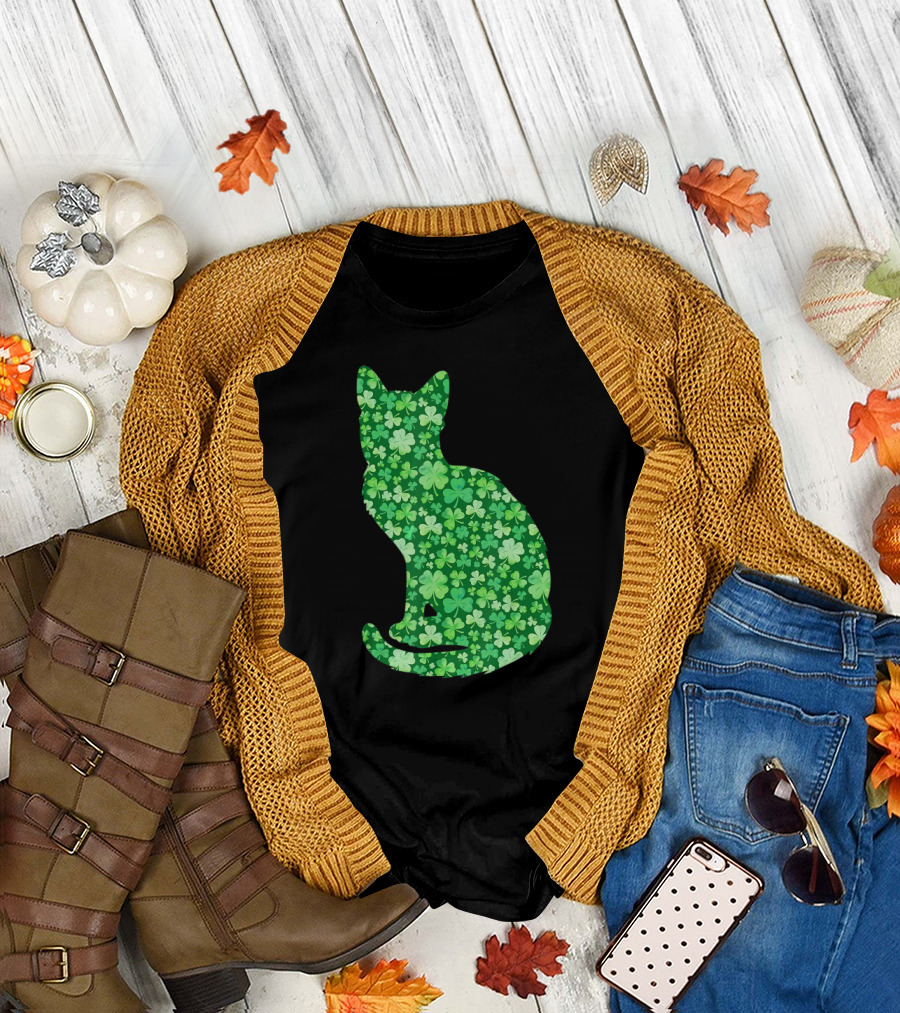 Shamrock Cat St Patrick's Day Irish Green Clover T-Shirt