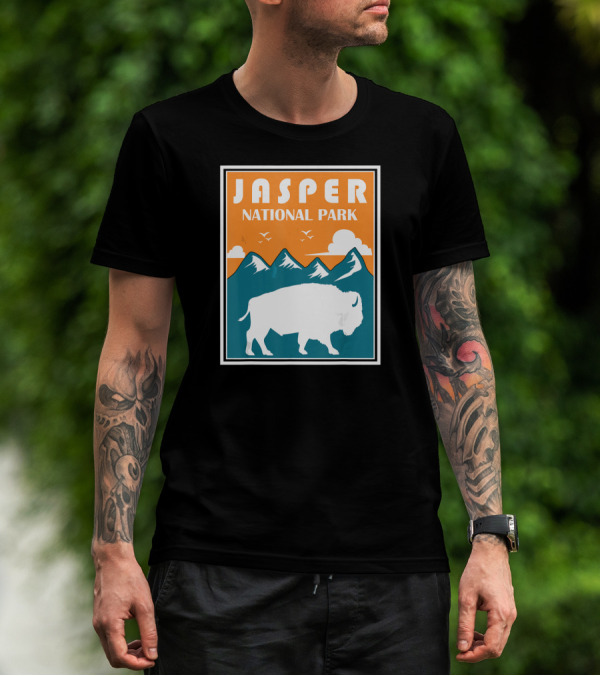 Jasper National Park Canada Bison Silhouette Mountains T-Shirt