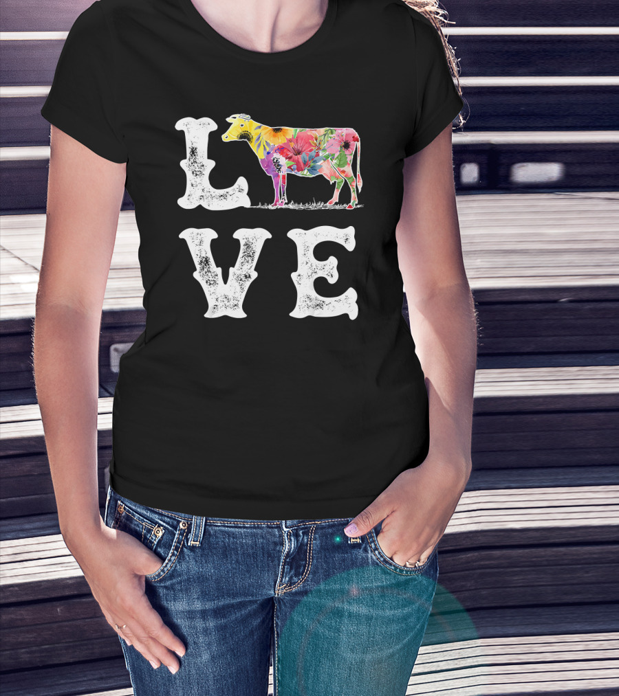 Love Cow Floral Funny Cow Lover Women Men Dairy T-Shirt