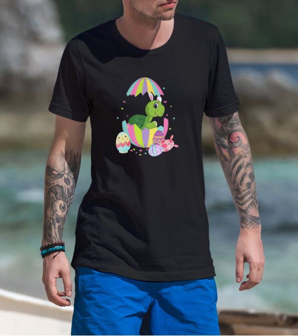 Funny Easter Bunny Turtle In Colorful Egg With Decorated Eggs T-Shirt