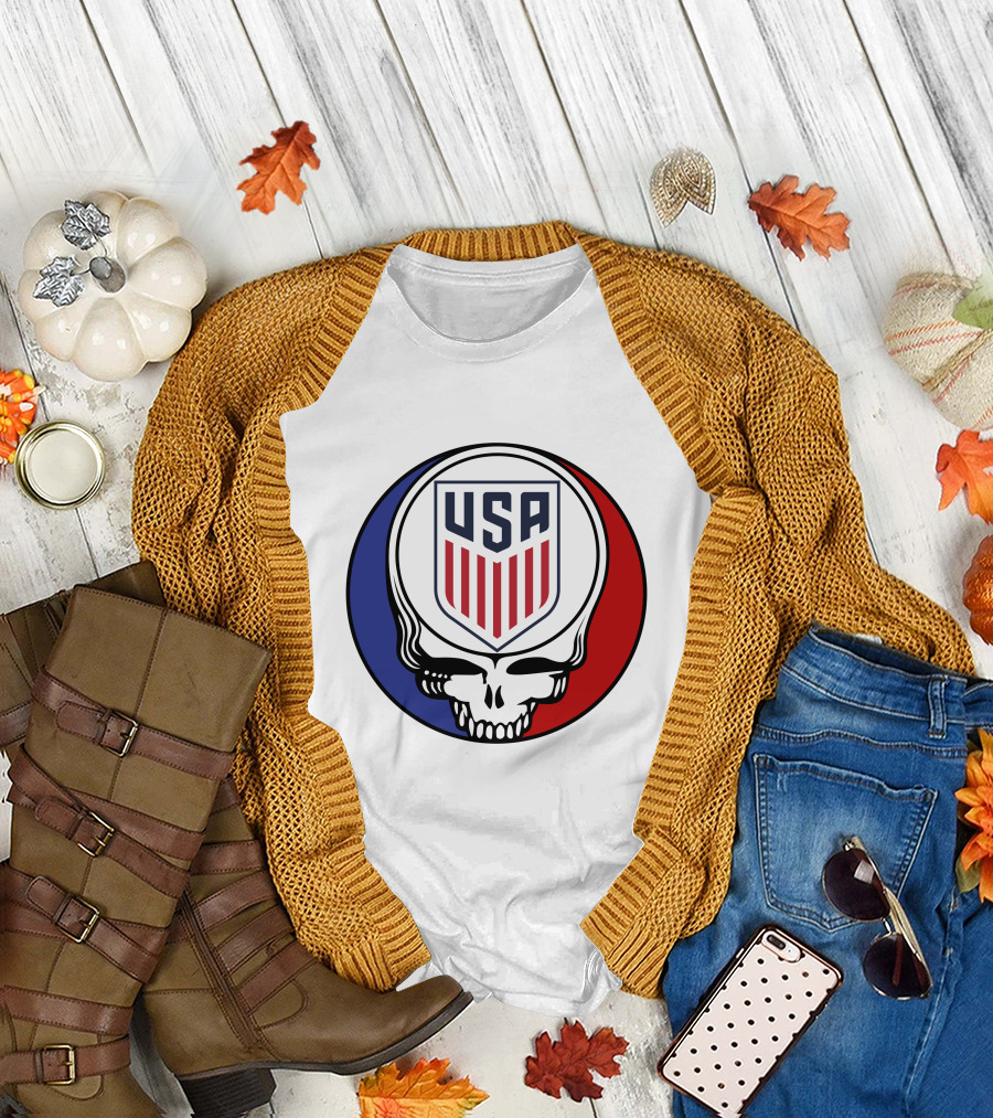 USA Soccer Grateful Dead Skull Logo Red Blue Badge T-Shirt