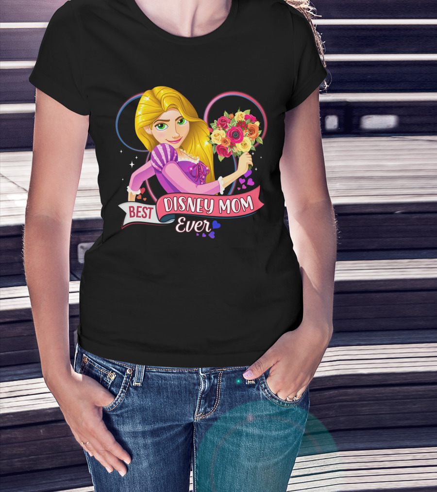 Best Disney Mom Ever Disney Rapunzel Holding Bouquet T-Shirt