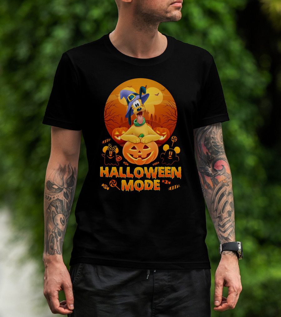 Pluto Halloween Mode With Witch Hat And Pumpkin Decorations T-Shirt