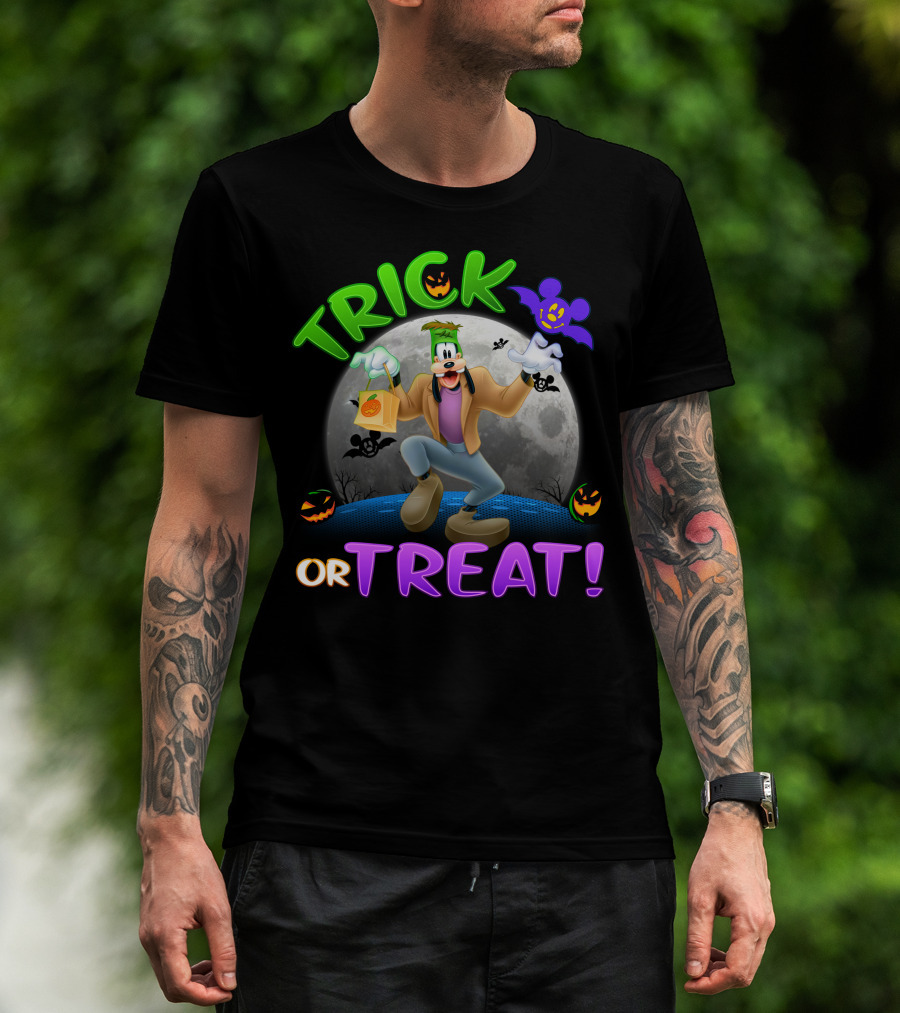 Trick Or Treat Goofy Halloween Moon Bat Pumpkin T-Shirt