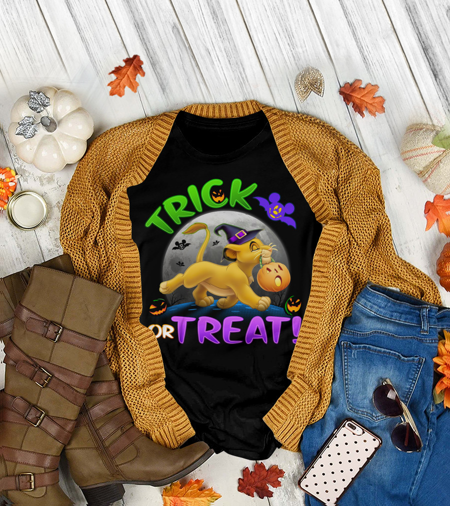 Trick Or Treat Simba Halloween Disney Mickey Moon Pumpkin T-Shirt
