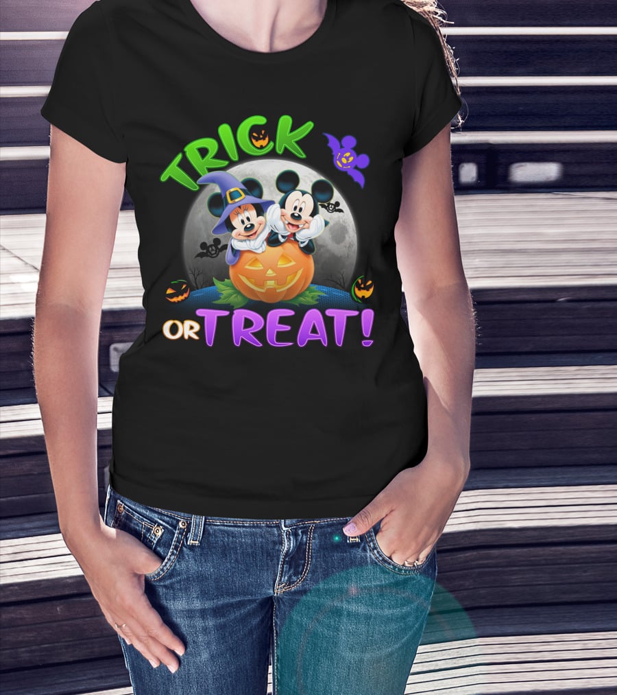 Trick Or Treat Mickey And Minnie Halloween Jack-O'-Lantern Moon T-Shirt