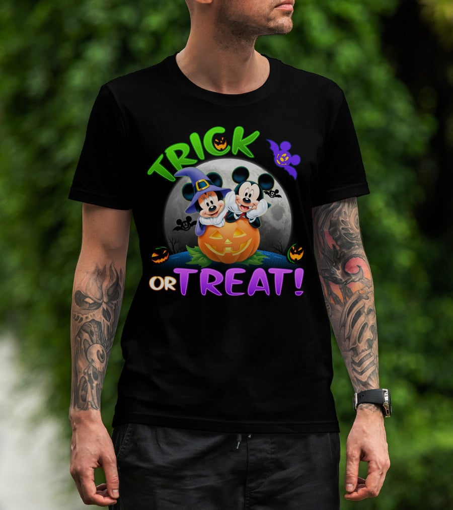 Trick Or Treat Mickey And Minnie Halloween Jack-O'-Lantern Moon T-Shirt