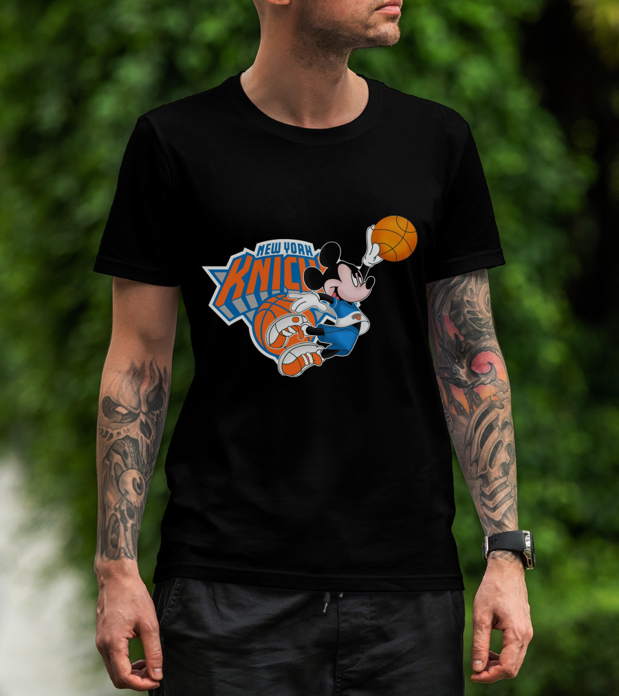 New York Knicks Mickey Basketball T-Shirt