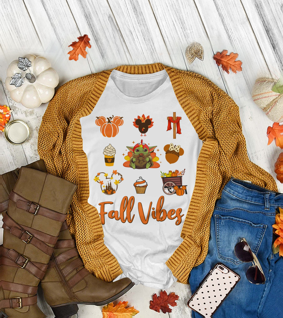 Fall Vibes Baby Yoda Pumpkin And Thanksgiving Elements T-Shirt