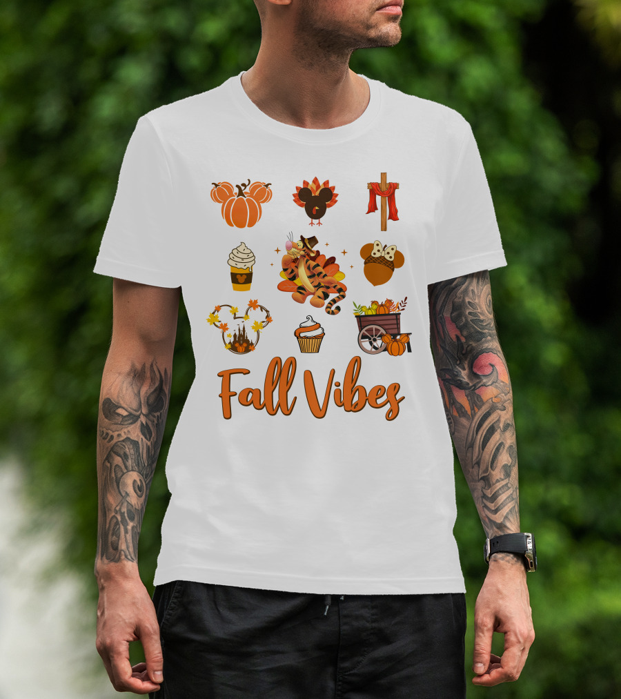 Tigger Fall Vibes Autumn Pumpkin Coffee Castle Thanksgiving Cupcake Harvest T-Shirt