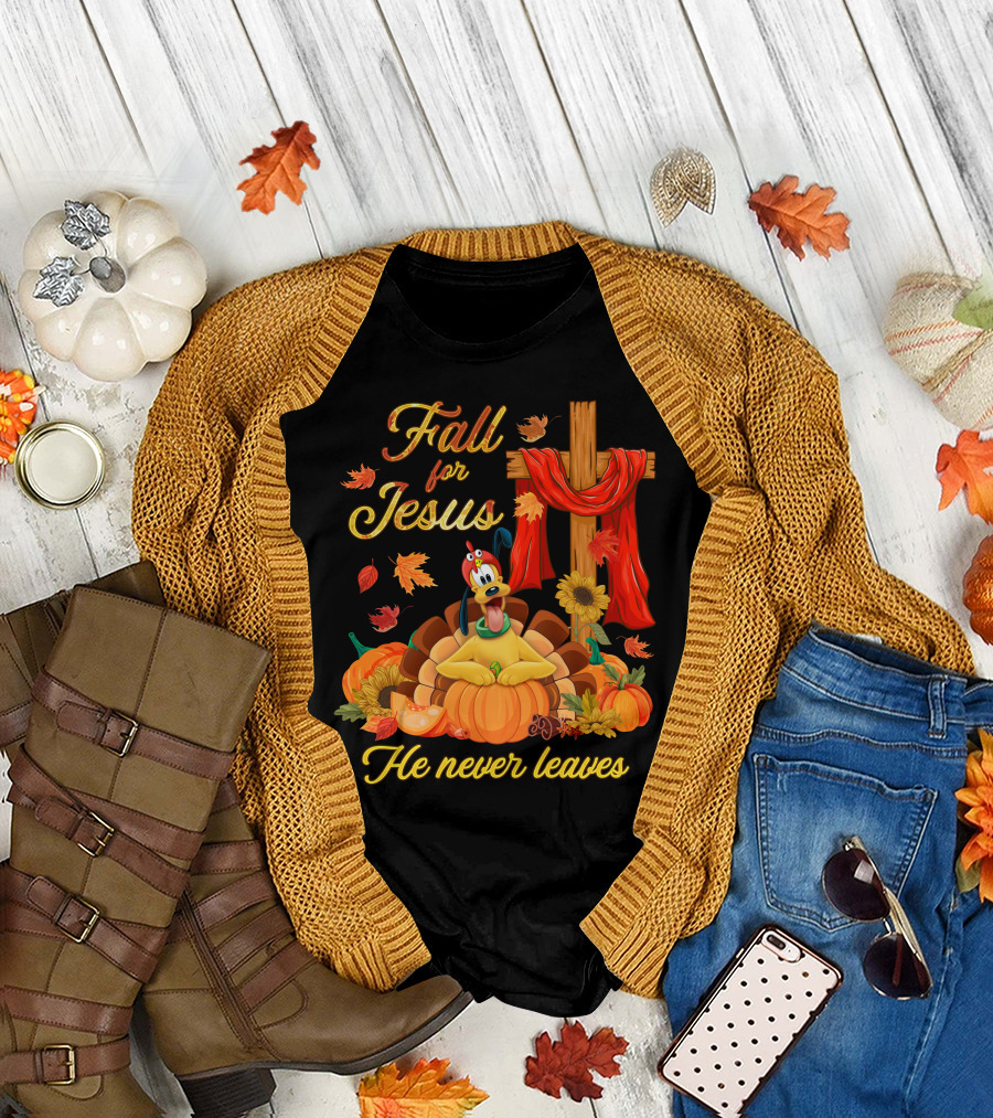 Fall For Jesus He Never Leaves Pluto Thanksgiving Cross Pumpkins T-Shirt