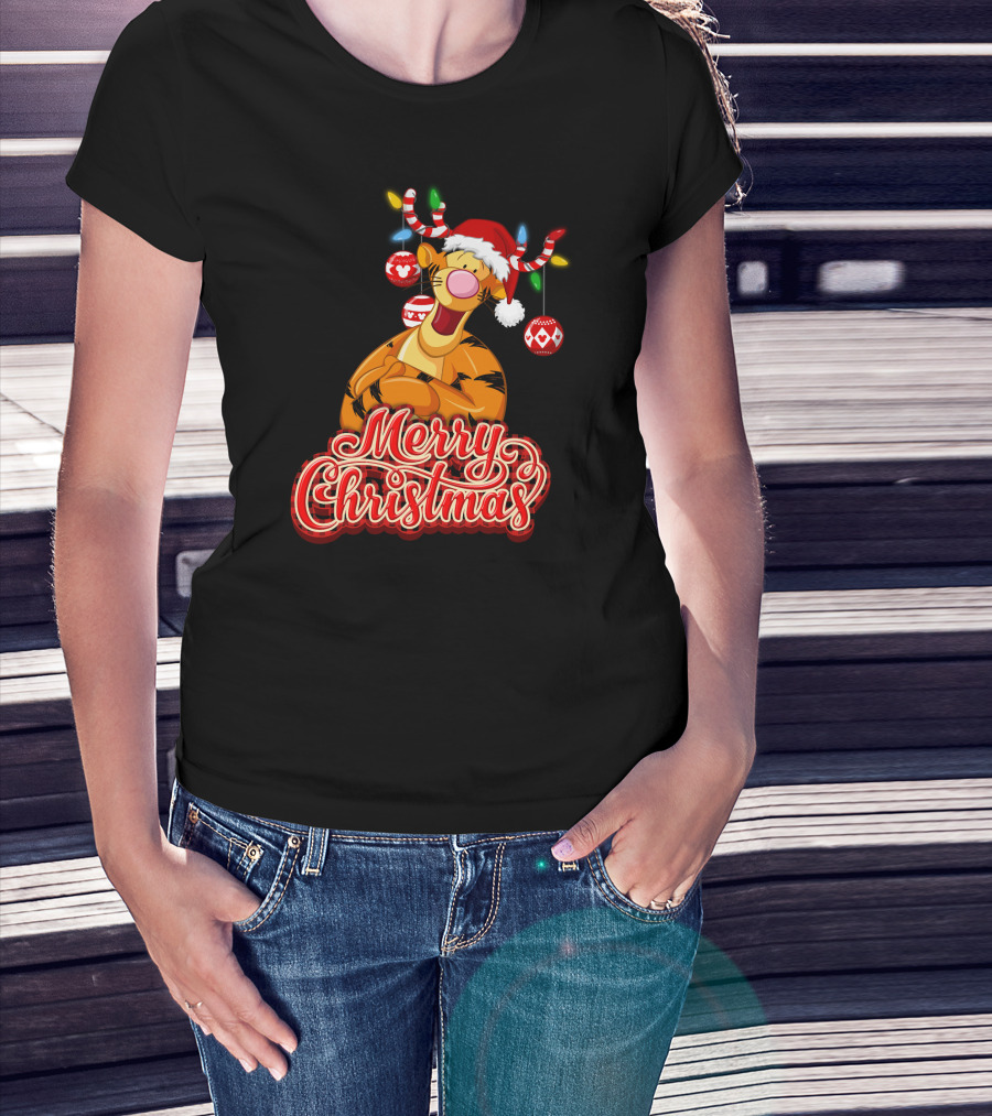 Merry Christmas Tigger Santa Hat Festive Lights And Ornaments T-Shirt
