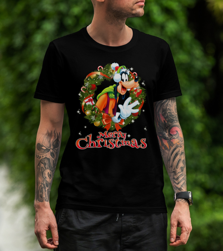 Merry Christmas Goofy Wreath Holiday Celebration T-Shirt