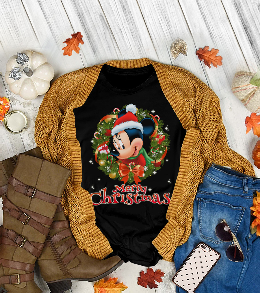 Minnie Mouse Merry Christmas Wreath Santa Hat Holiday Decor T-Shirt