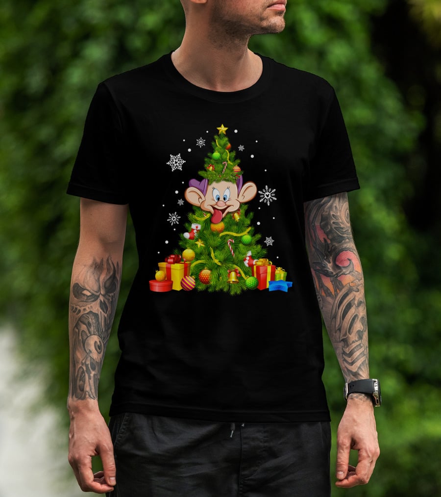 Dopey Christmas Tree Festive Decorations Snowflakes And Gifts T-Shirt