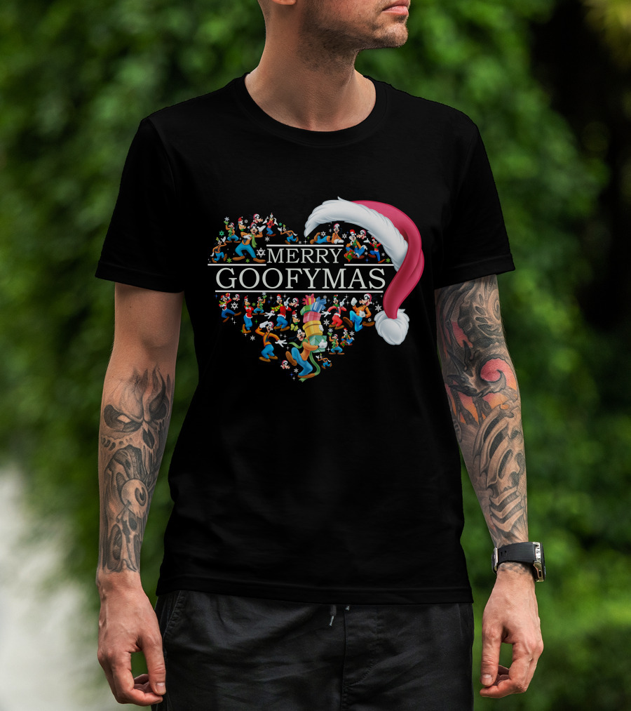 Merry Goofymas Santa Hat Heart Design With Goofy Characters T-Shirt