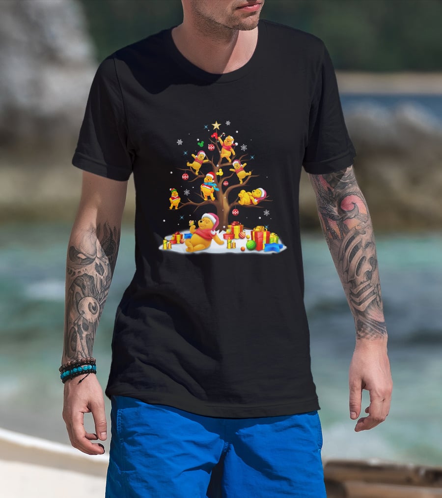 Pooh Bear Christmas Tree With Santa Hat And Presents T-Shirt