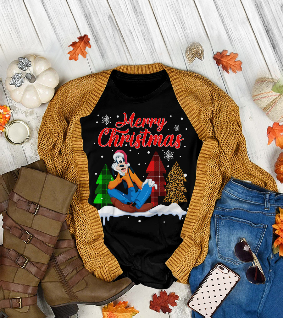Merry Christmas Goofy With Plaid And Leopard Trees Snowflakes T-Shirt
