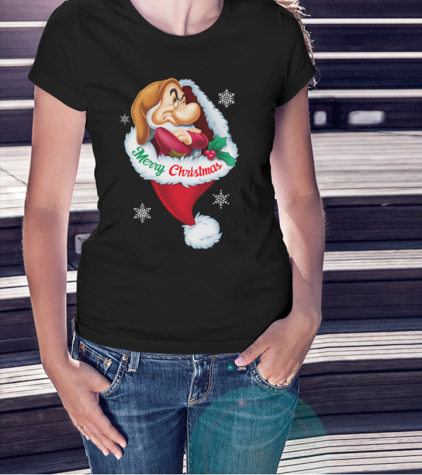 Grumpy Merry Christmas Santa Hat And Snowflakes T-Shirt