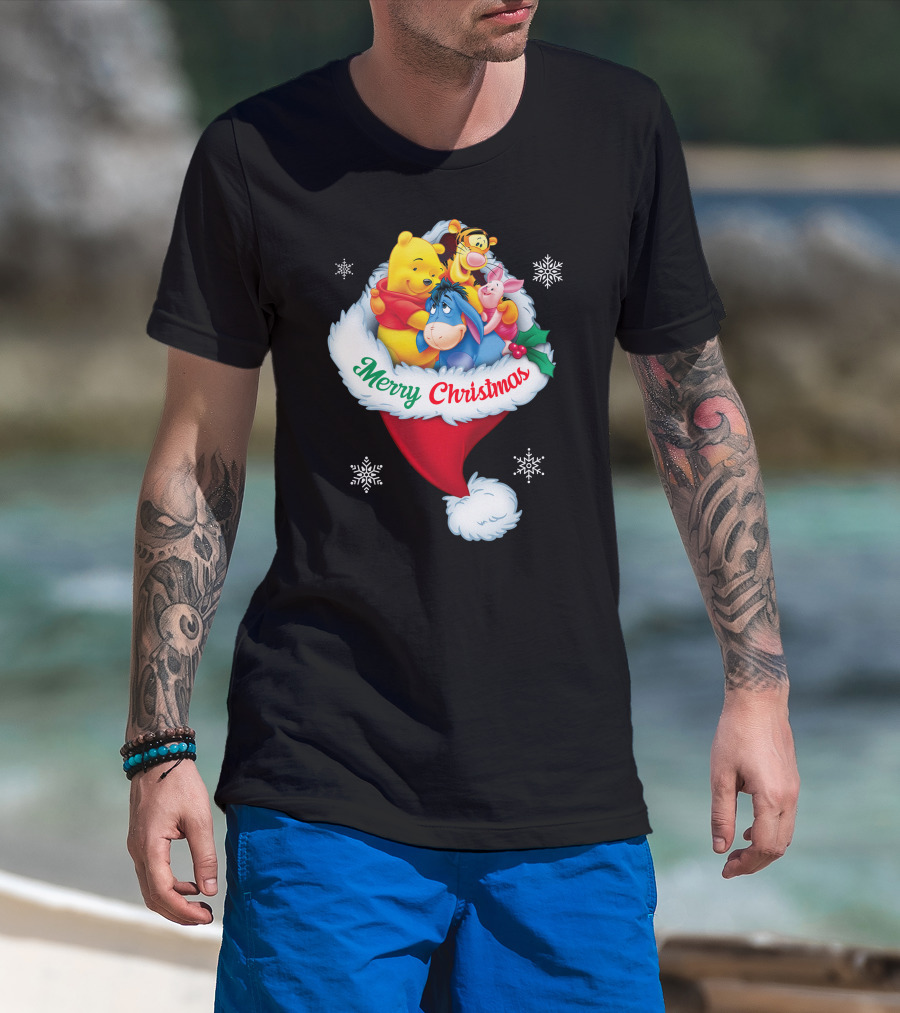 Winnie The Pooh Merry Christmas Santa Hat Snowflakes T-Shirt