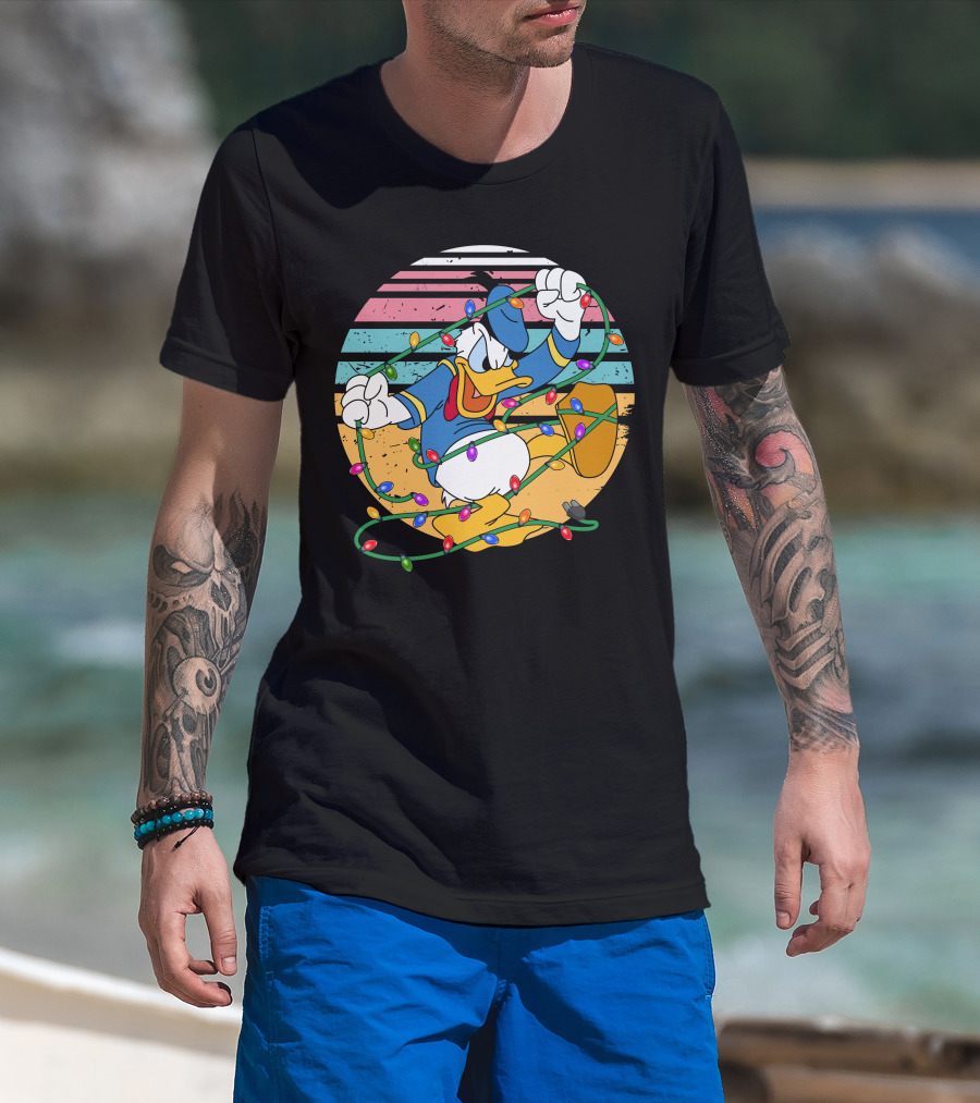 Donald Duck Tangled In Christmas Lights Vintage Style T-Shirt
