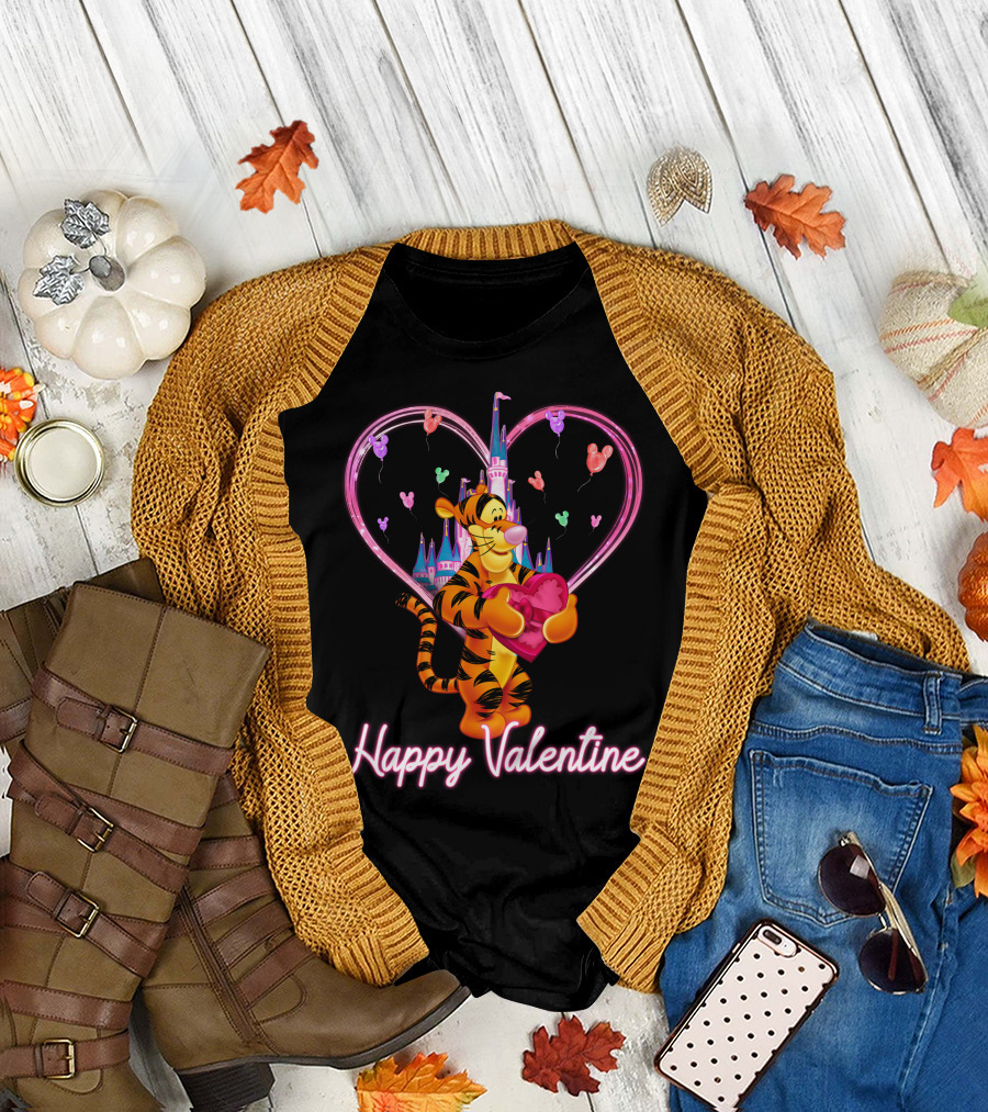 Tigger Happy Valentine Heart Castle Balloons T-Shirt