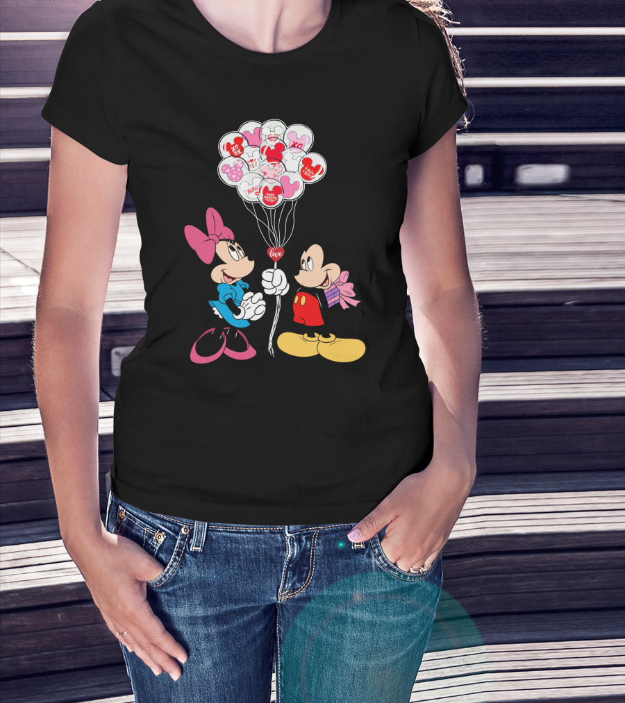 Mickey & Minnie Love Balloons Xo Kiss Me T-Shirt