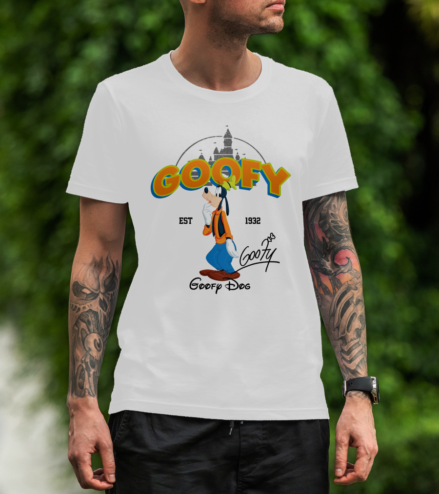 Goofy Est 1932 Disney Goofy Dog Castle Backdrop T-Shirt