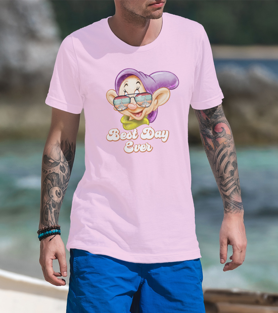 Best Day Ever Dopey Sunglasses Castle T-Shirt