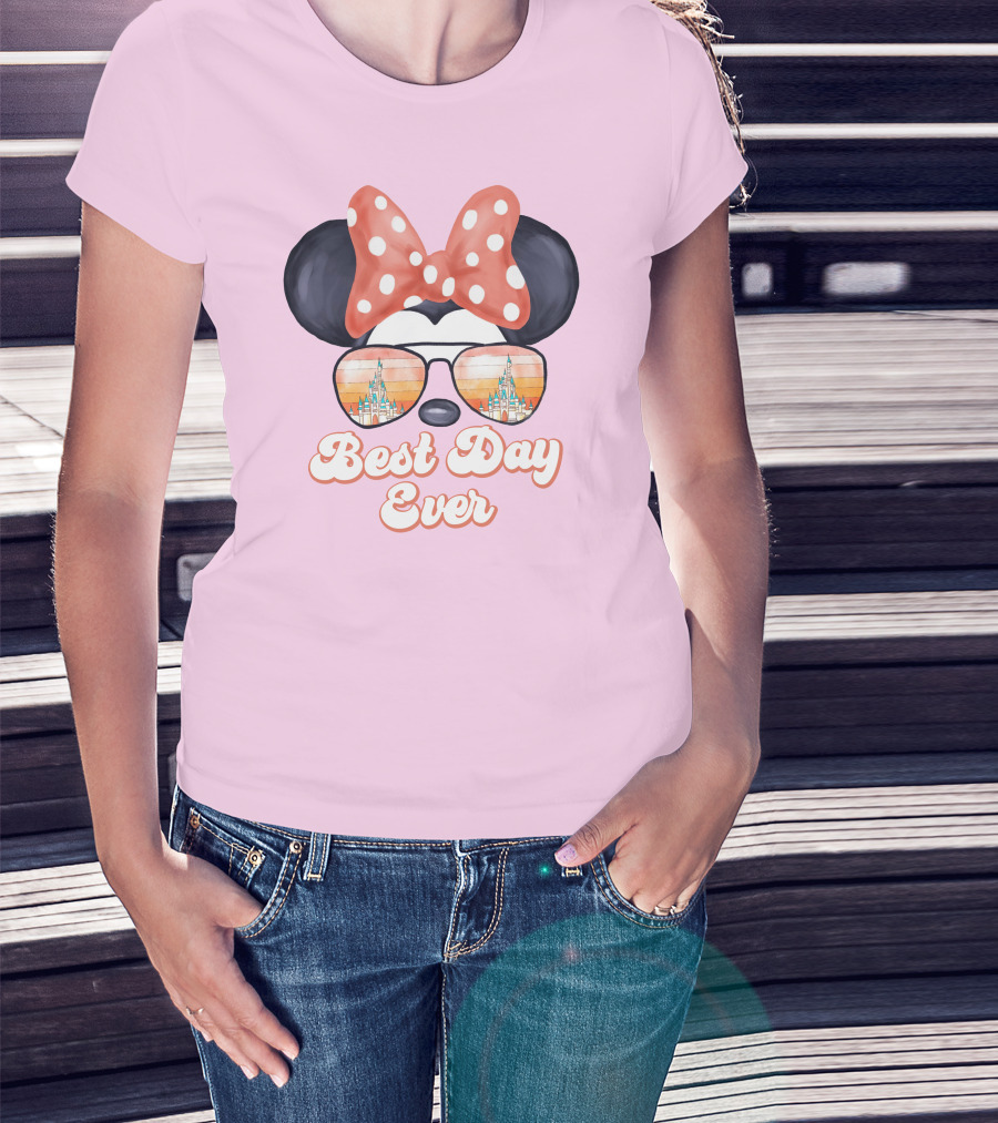 Minnie Mouse Best Day Ever Castle Sunglasses T-Shirt