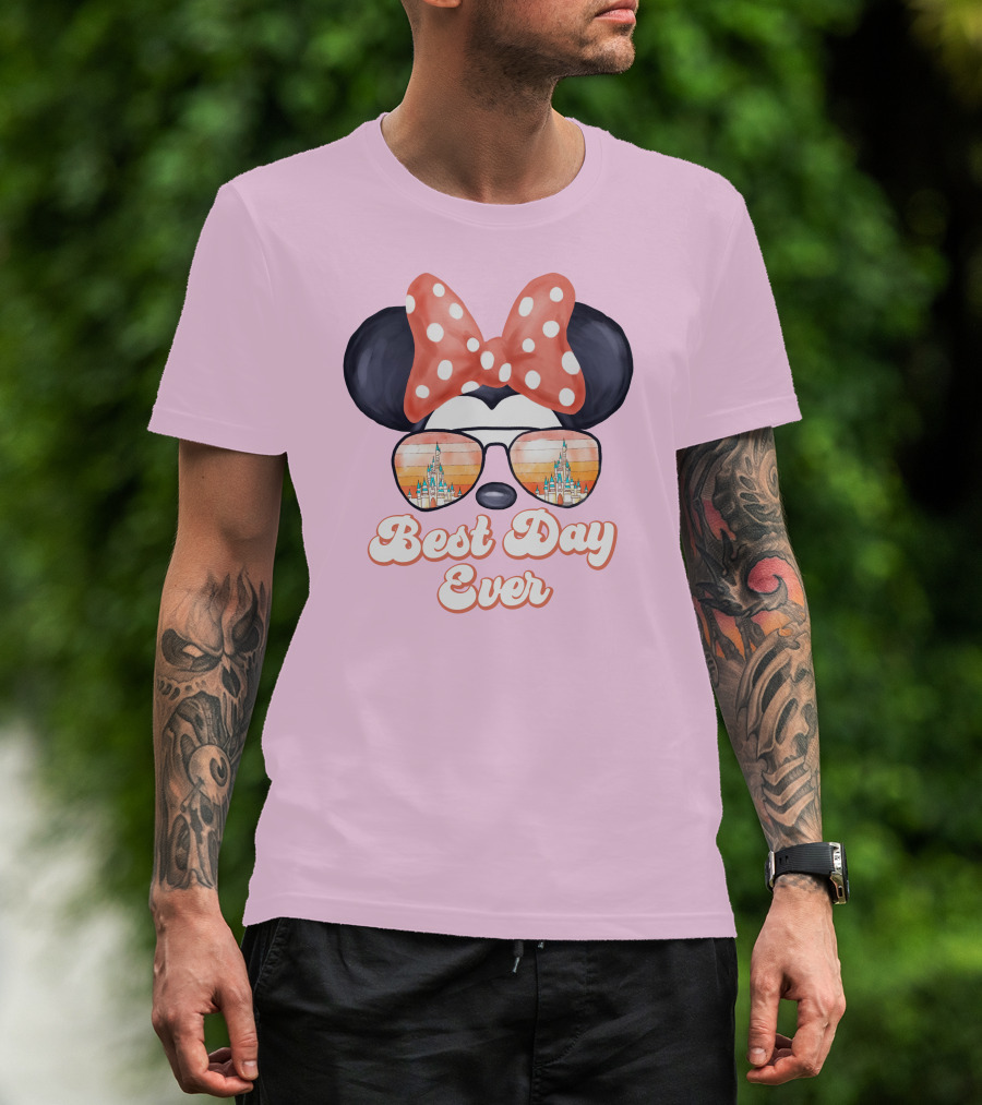 Minnie Mouse Best Day Ever Castle Sunglasses T-Shirt