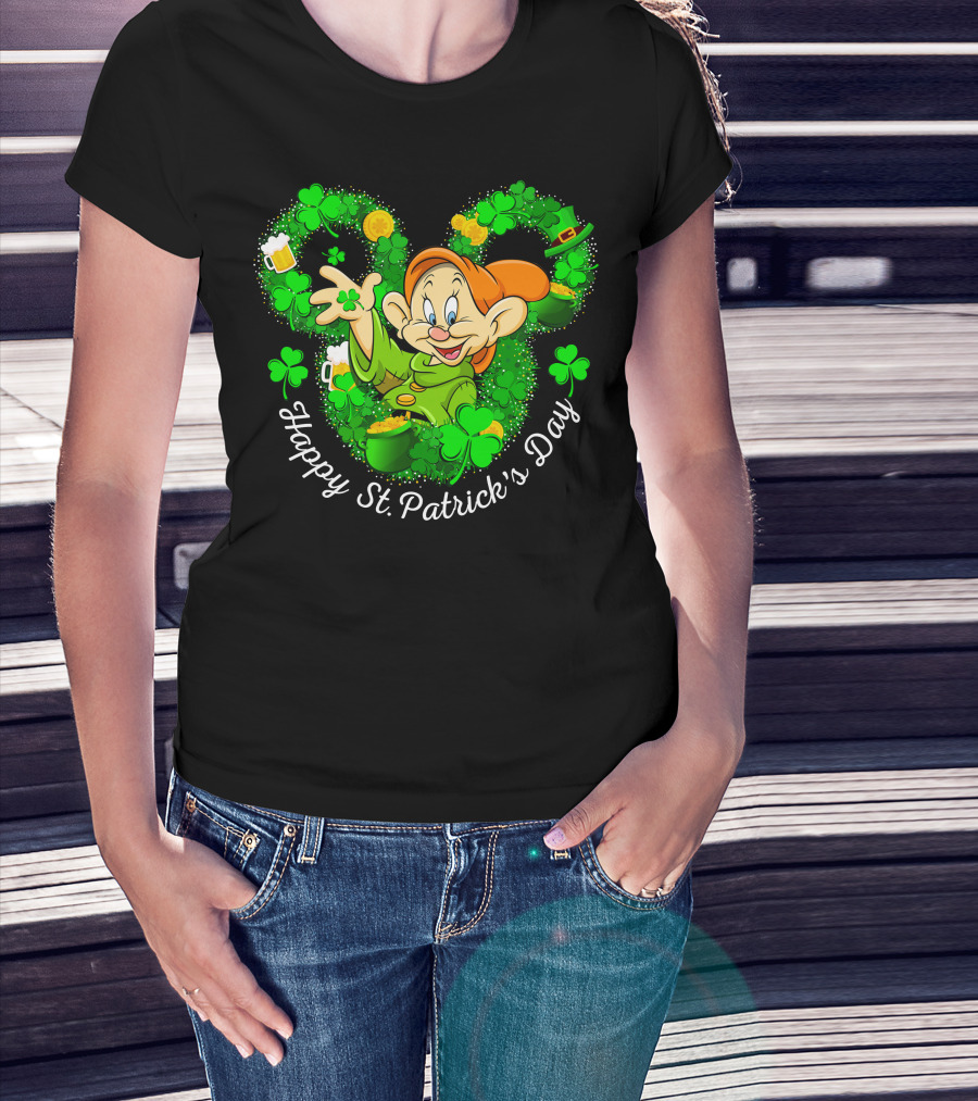 Dopey Happy St. Patrick's Day Shamrock And Beer Celebration Green Theme T-Shirt