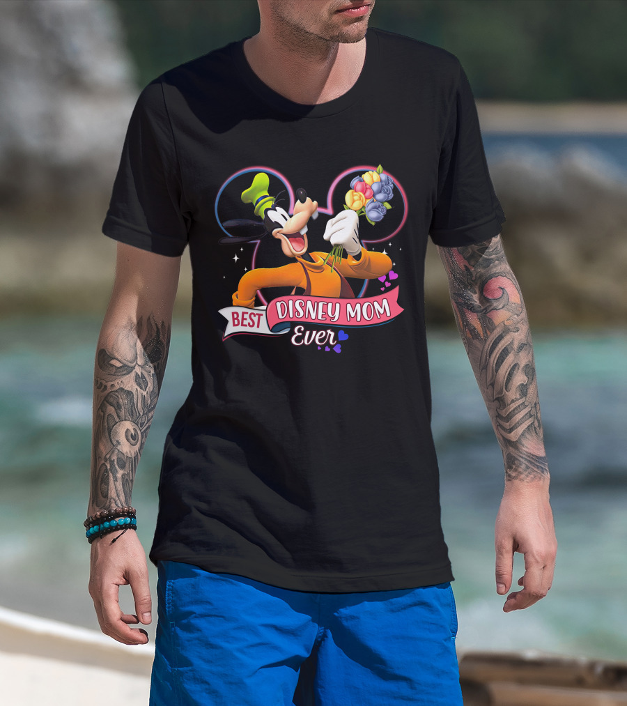 Best Disney Mom Ever Goofy Holding Flowers Pixar Balloons Hearts T-Shirt