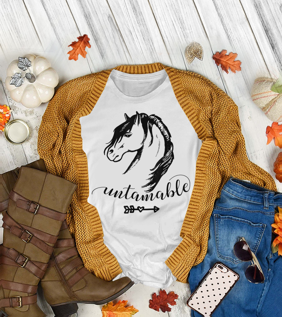 Untamable Horse Riding for Girls Teen Arrow Heart T-Shirt