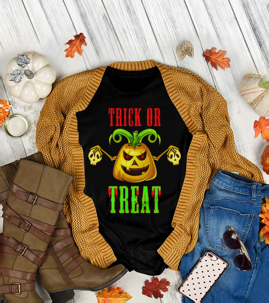 Trick or Treat Halloween Pumpkin Lantern Funny Gift T-Shirt