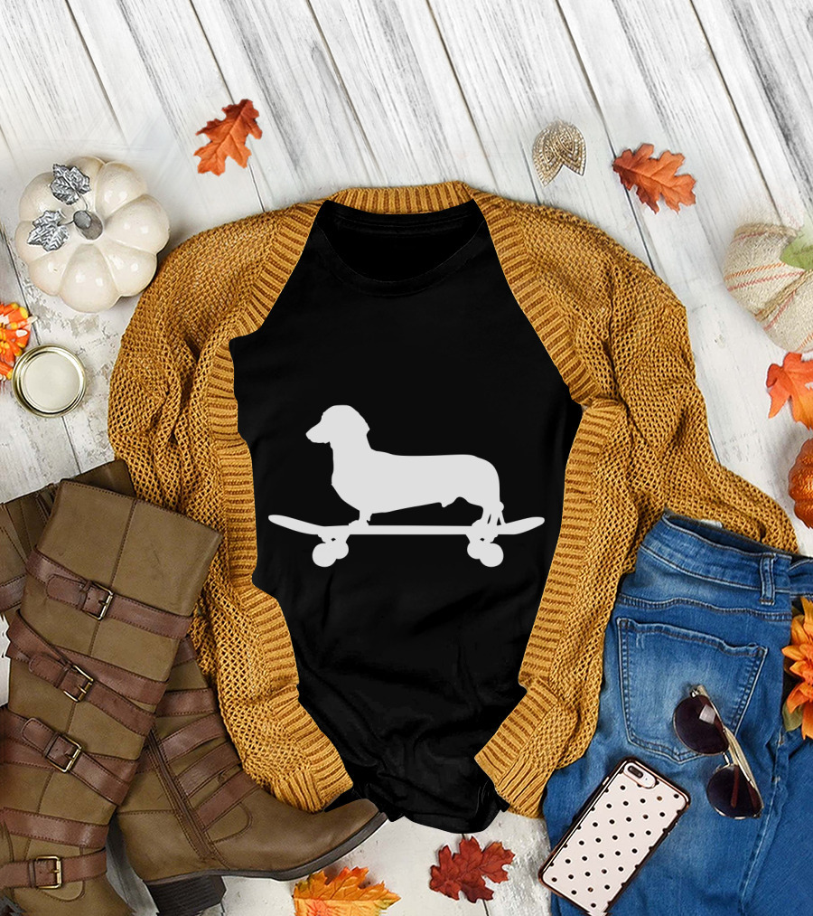 Dog Kute Skateboard T-Shirt