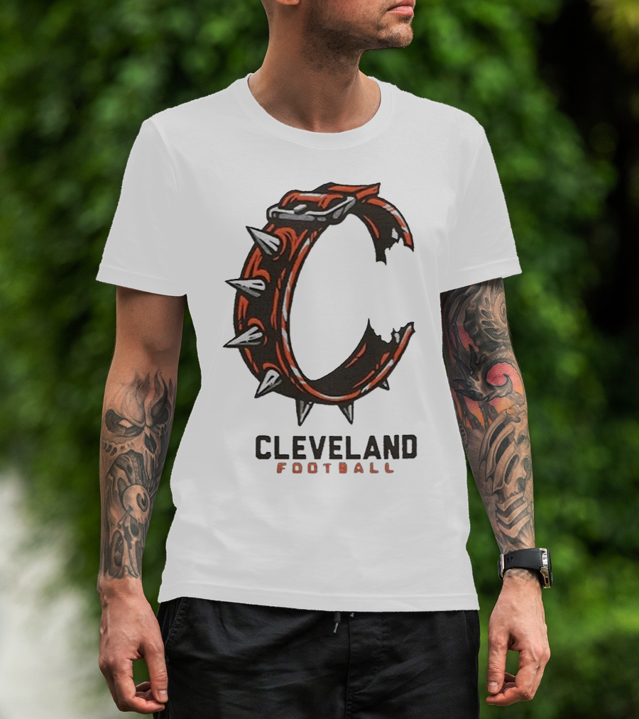 Cleveland Football Spiked Collar C T-Shirt