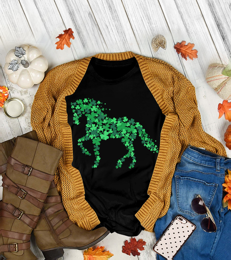 Shamrock Horseback Riding Equestrian Horse T-Shirt