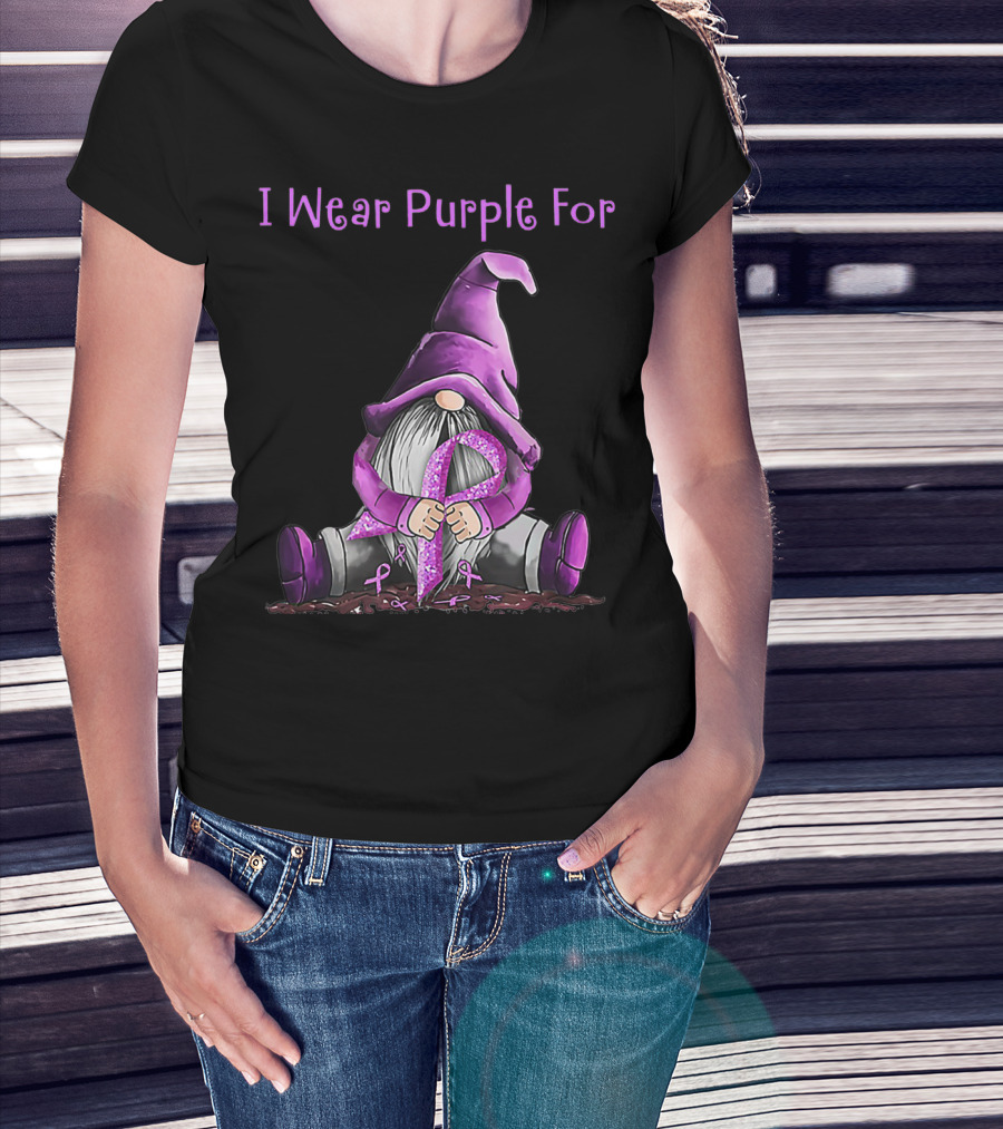I Wear Purple For Fibromyalgia Awareness Gnome Holding Purple T-Shirt