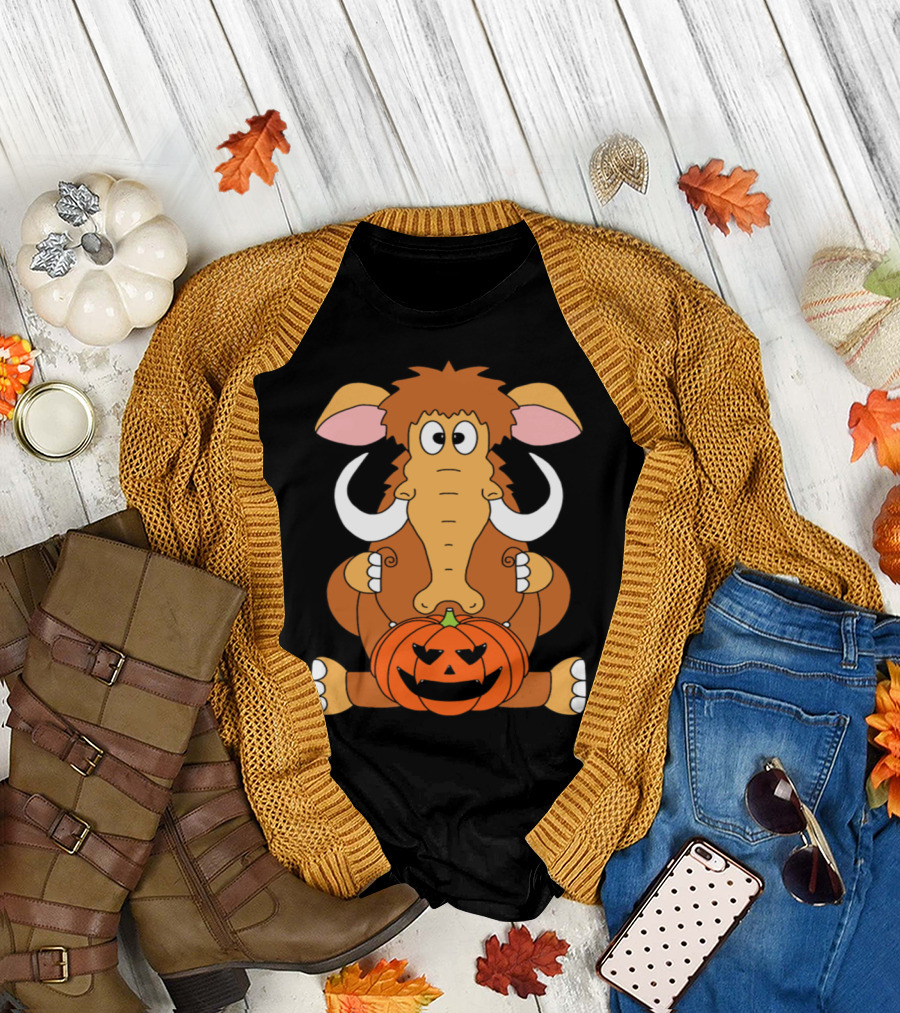 Cute Mammoth with Pumpkin Happy Halloween T-Shirt
