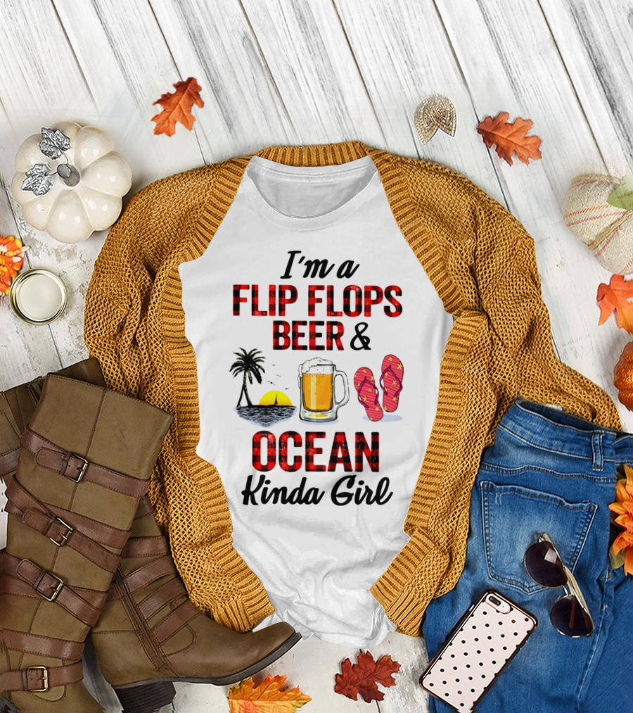 I'm A Flip Flops Beer Ocean Kinda Girl Palm Tree Sunset Red T-Shirt