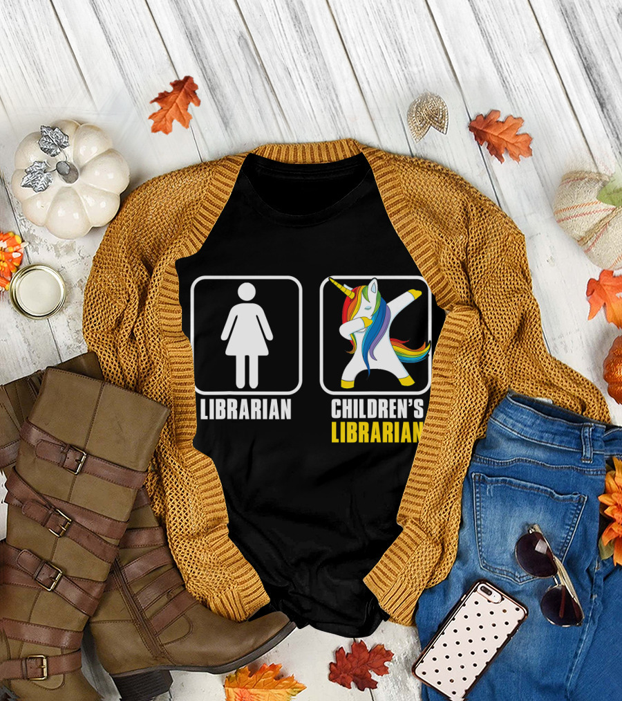 Children's Librarian Dabbing Unicorn Librarian T-Shirt