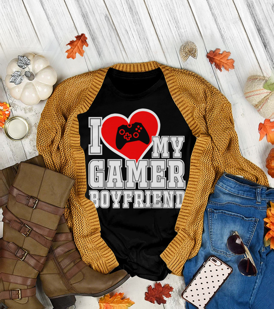 I Love My Gamer Boyfriend With Heart and Controller T-Shirt
