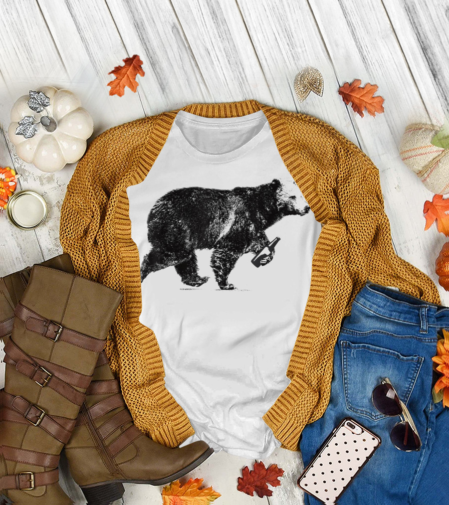 Bear Beer Funny Craft Beer Drinking Beer Bear with Beer Bottle T-Shirt